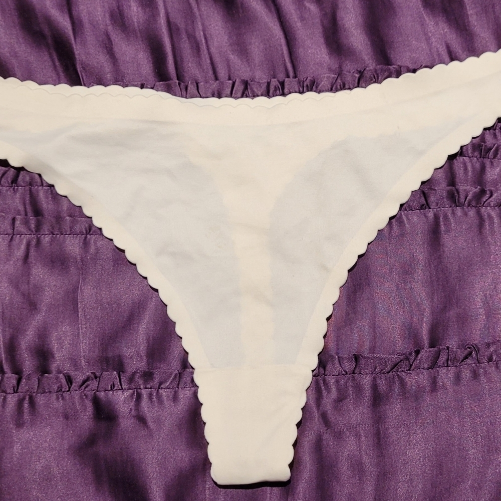 Copelia XL Seamless Thong NWOT